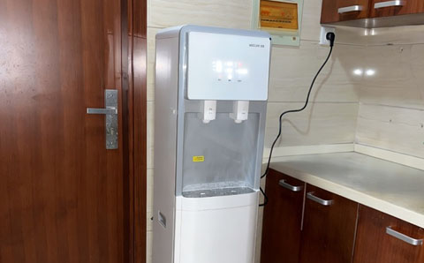 上海市興城商務(wù)廣場某公司-出租直飲水機(jī)MR-1250案例