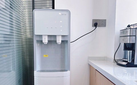 深圳市寶安唐商大廈某公司 采購租賃直飲水設(shè)備